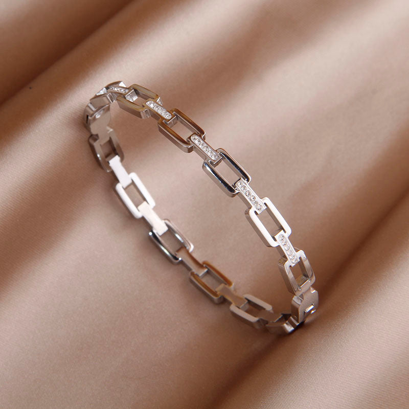 Classic Stainless Steel Hollow Geometric Charm Bracelet for Women Crystal Bracelets Rust-proof Wrist Jewelry Gift Party